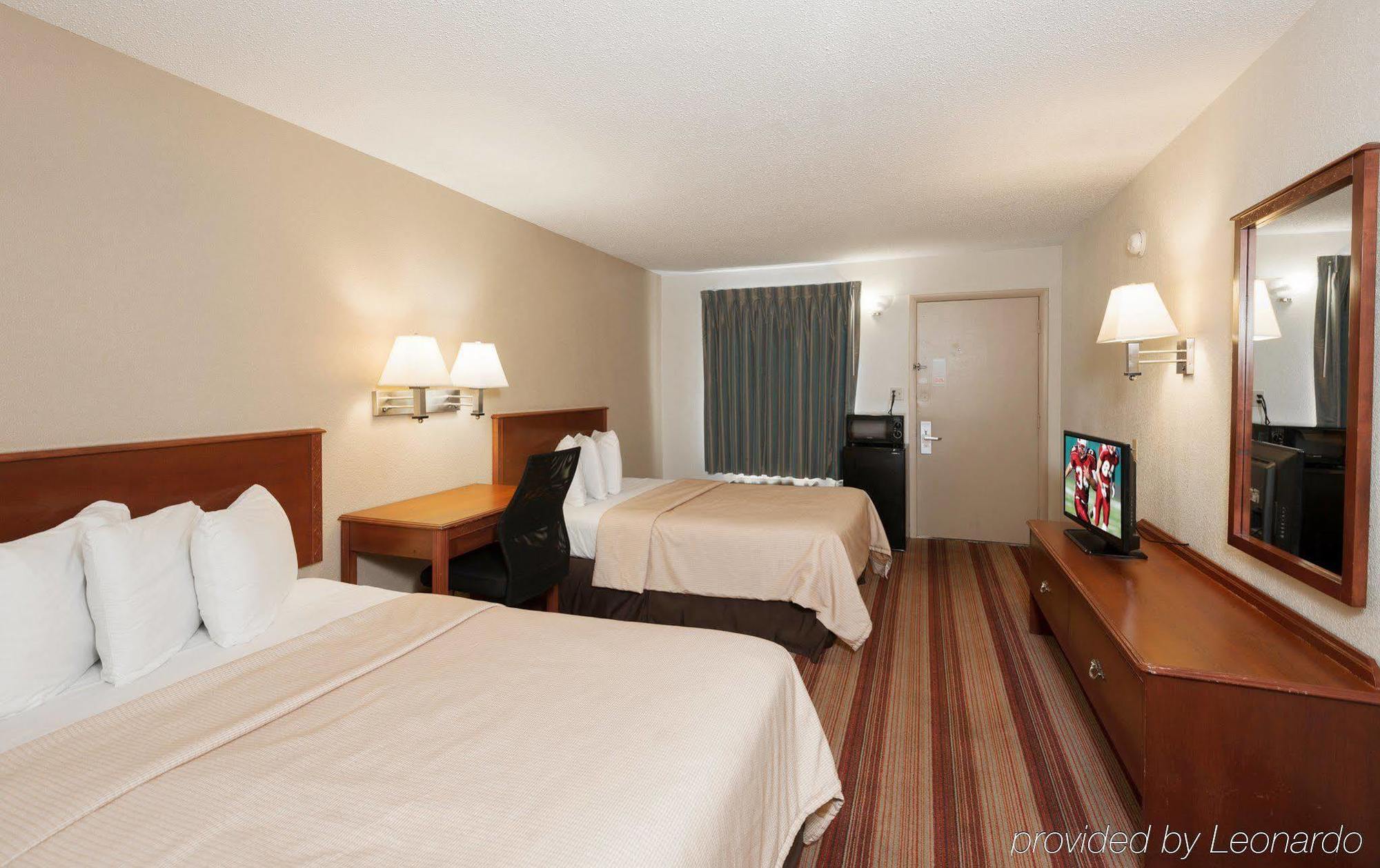 Red Roof Inn Bloomington - Normal/University Екстер'єр фото
