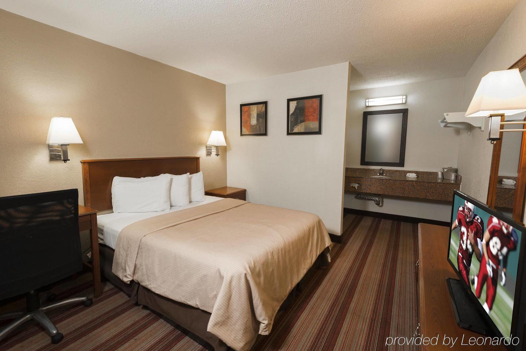 Red Roof Inn Bloomington - Normal/University Екстер'єр фото
