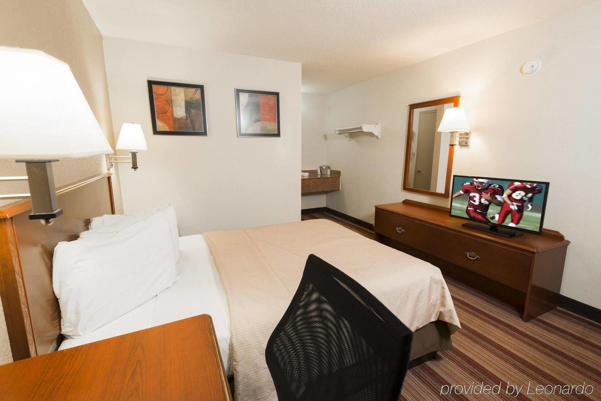 Red Roof Inn Bloomington - Normal/University Екстер'єр фото