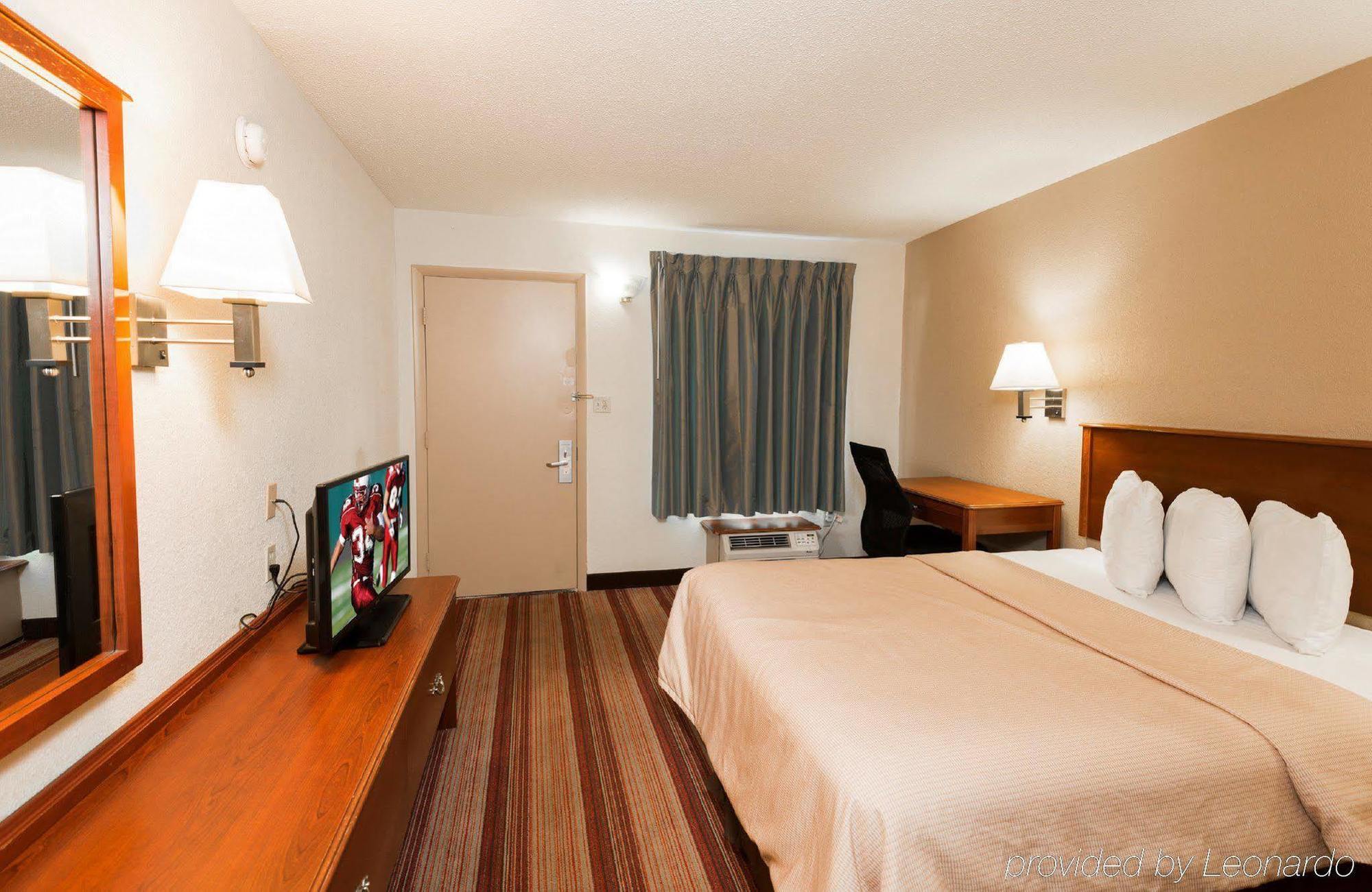Red Roof Inn Bloomington - Normal/University Екстер'єр фото